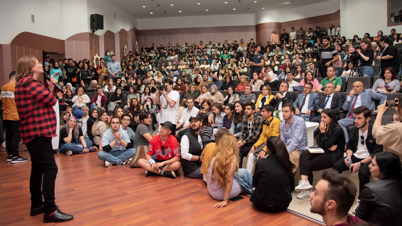 Armağan Çağlayan, Selçuk Üniversitesindeydi